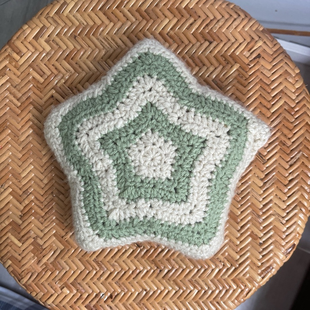 Star handmade crocheted pillow 🤍
